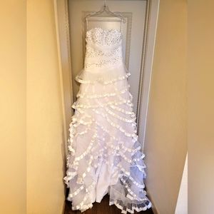 White strapless wedding dress sz 8-10